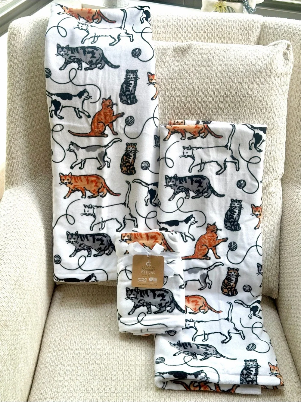 Deborah Connolly 4pc Cat Print Bath & Hand Towel Set White Orange Decor Gift NWT